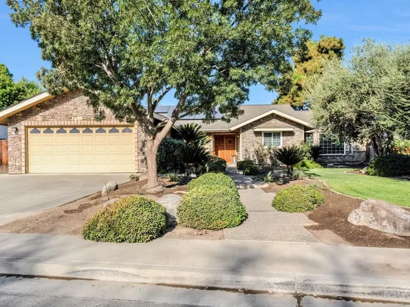 1216 Oxford Way, Hanford, CA 93230
