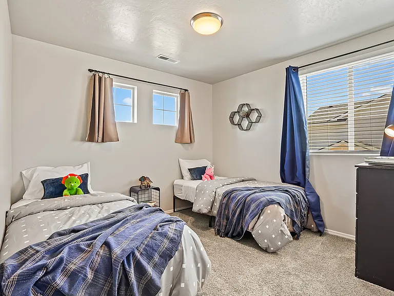 17589 Mountain Springs Ave — Photo 41