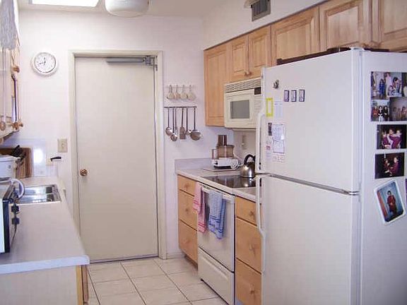 3rd image of 13321 E COPPERSTONE Drive