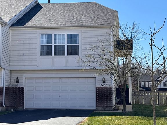 2nd image of 2450 Saddle Ridge Dr