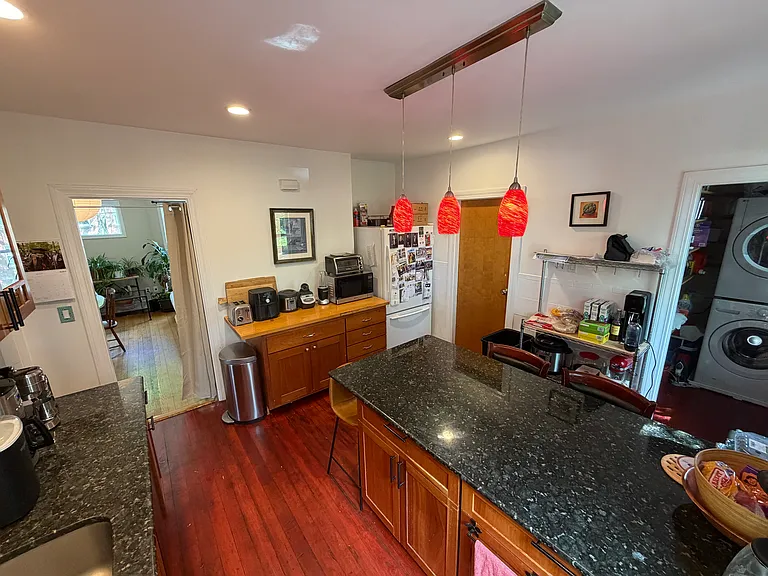11R Albion St #2 — Photo 5