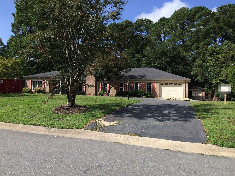 2nd image of 121 Cashwell Dr