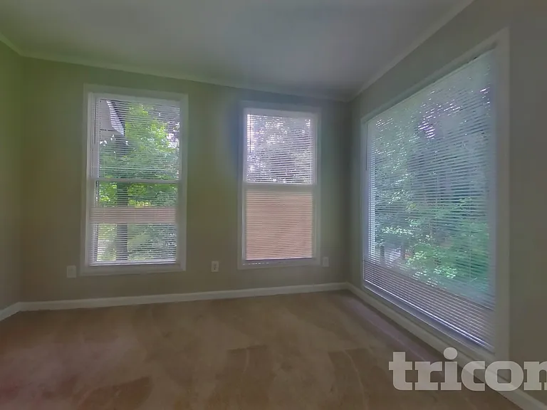 297 N Briar Rdg — Photo 19