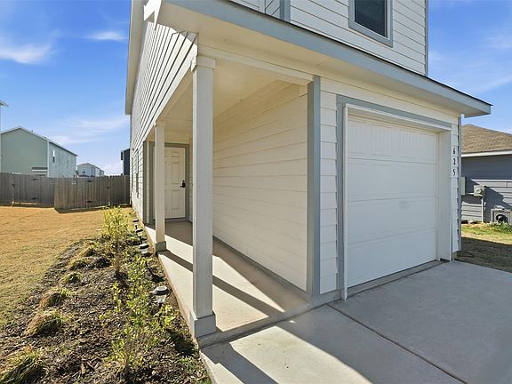 4th image of 625 Marty Allen Loop