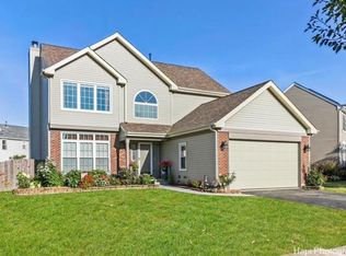 253 S Primrose Ln, Round Lake, IL
