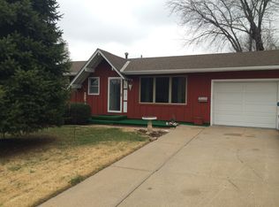 4816 Grover St, Omaha, NE 68106