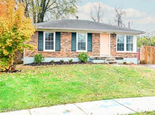 5200 Amestree Pl, Louisville, KY 40229