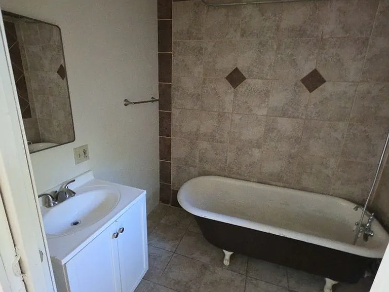 9633 Middle Creek Rd — Photo 11
