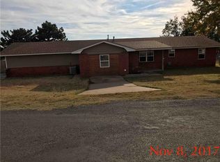 818 S Magnolia Ave, Cordell, OK 73632