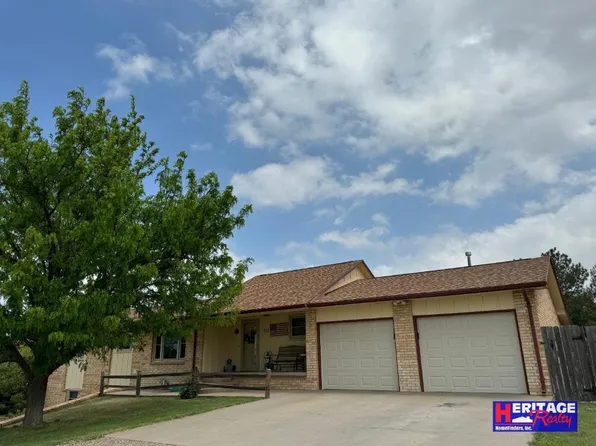 710 S Donna Ave, Garden City, KS 67846
