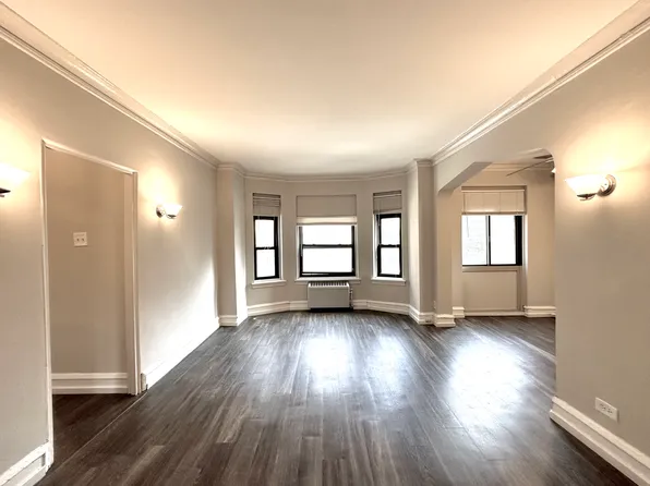 1033 W Loyola Ave, Chicago, IL