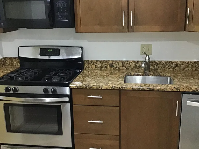 1540 Northgate Sq #11B — Photo 9