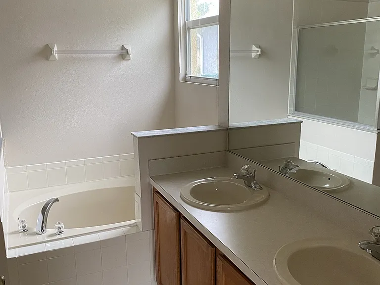 481 Cressa Cir — Photo 5