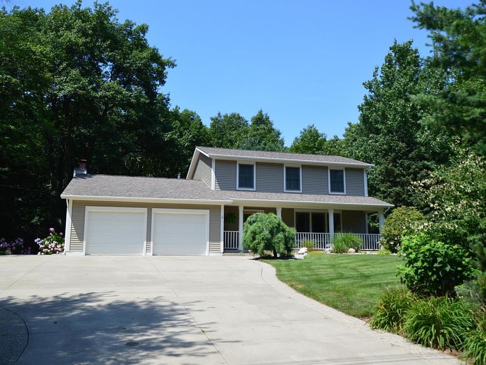 1st image of 18501 Iroquois Dr