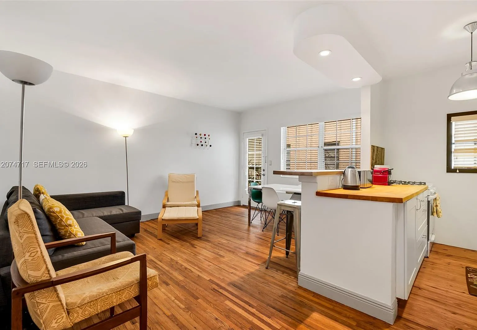 Lincoln Place Condo — Photo 1