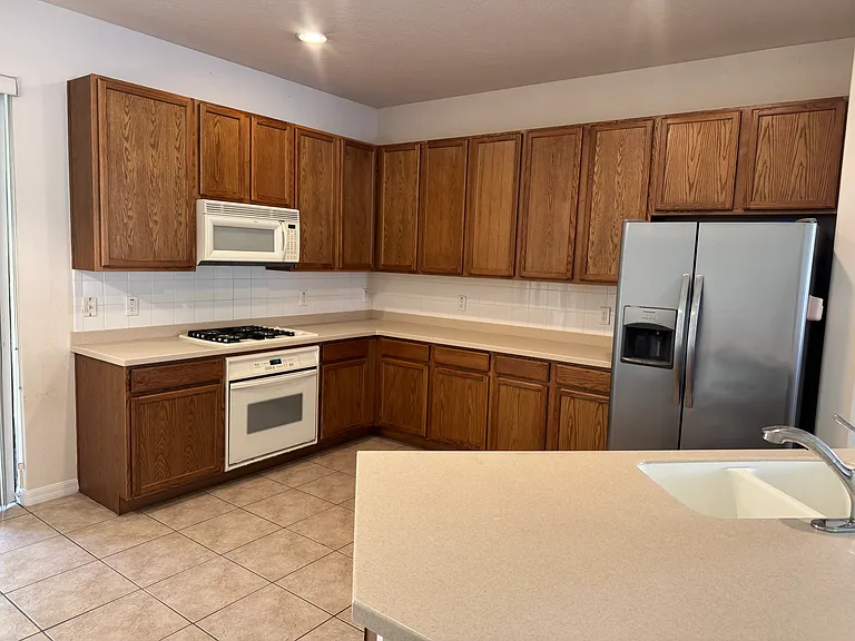 8237 Dunham Station Dr — Photo 15