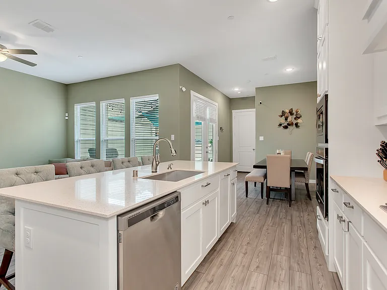 7667 Tiffany Dr — Photo 16