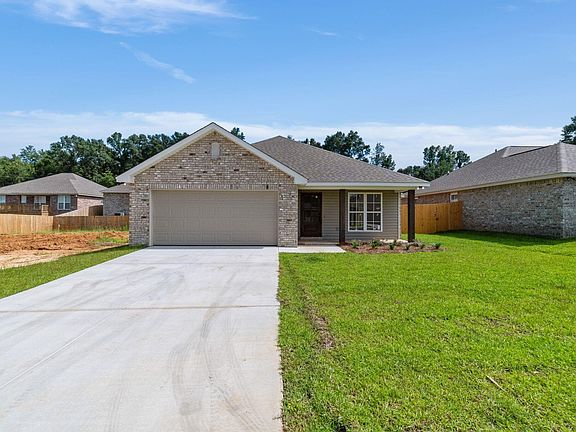 3rd image of 12 Jackson Square Dr