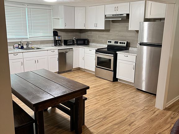 OPEN Concept kitchen-Living room