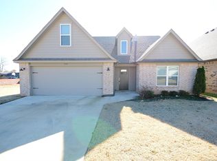 504 E Grant Pl, Bristow, OK 74010