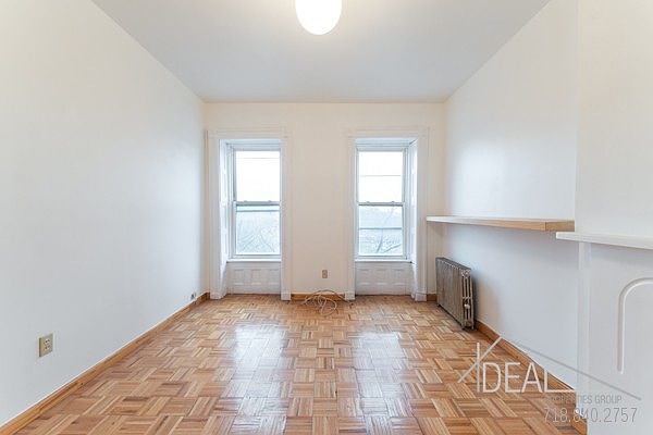 1st image of 50 Lefferts Pl #4