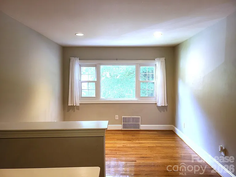 4229 Hiddenbrook Dr — Photo 15