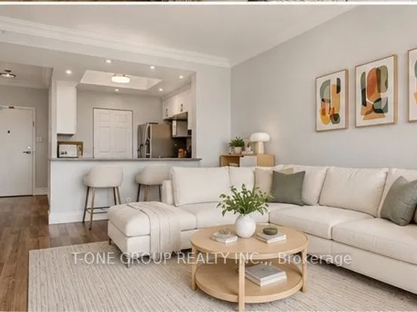 22 Clarissa Dr #Penthouse 6, Richmond Hill, ON L4C 9R6