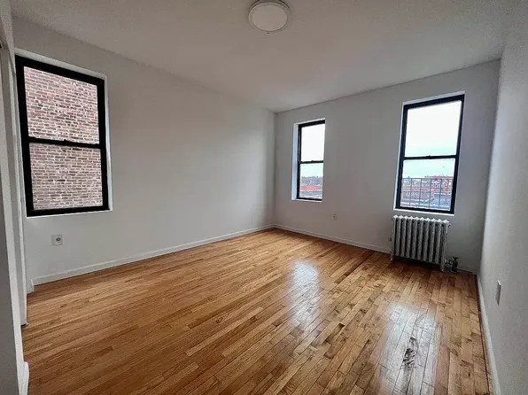 94-16 34th Road image 5 of 13