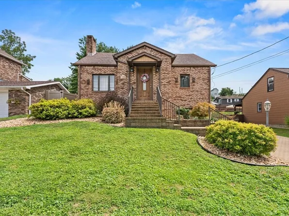 1120 Thompson St, Jeannette, PA 15644