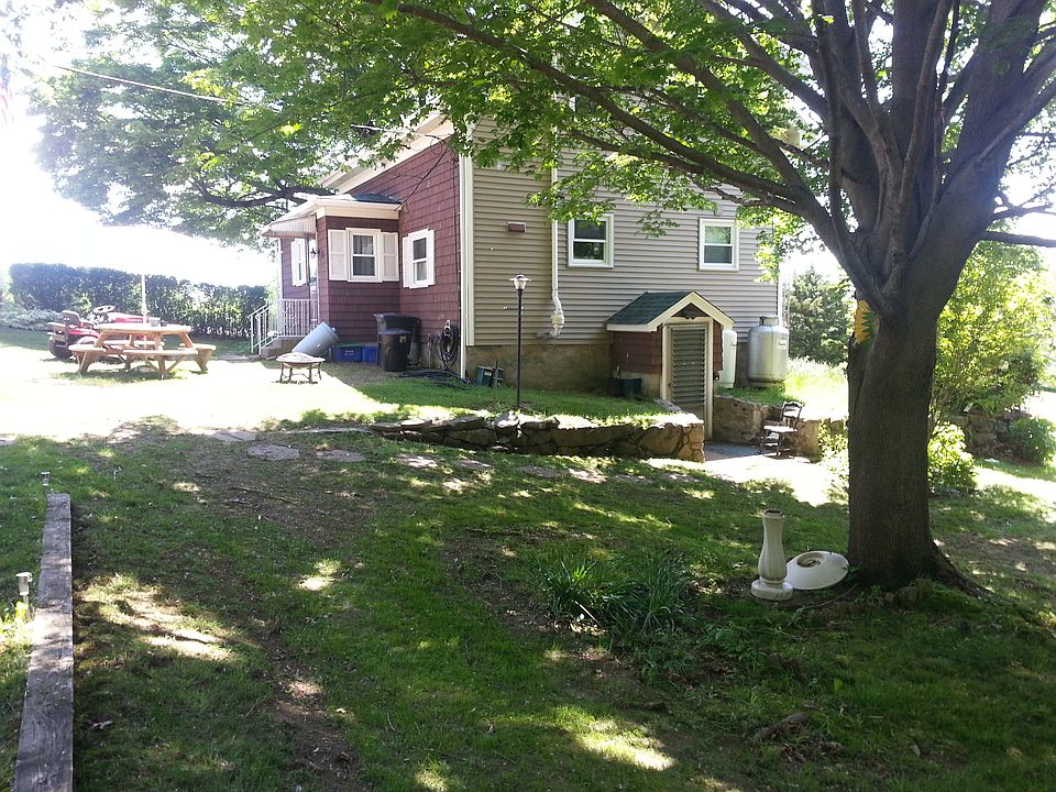 204 West St, West Warwick, RI 02893 Zillow