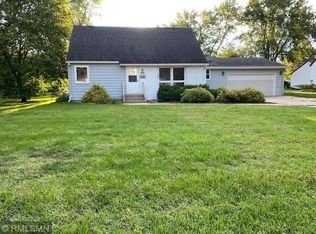 719 S Armstrong Ave, Litchfield, MN 55355