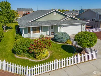 724 Hilltop Avenue NE, Quincy, WA, 98848