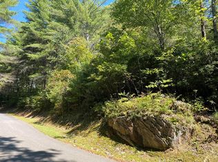 1A Trillium Heights Dr, Hayesville, NC 28904