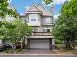 215 Christenson Way NE, Fridley, MN 55432