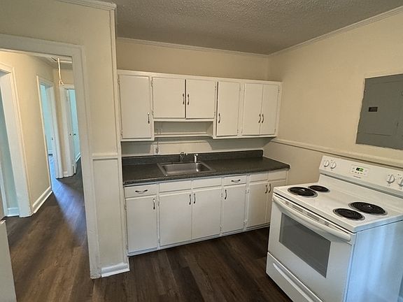 4th image of 65 Edgewood View Ln