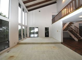 1340 View Haven Rd, Hillsborough, CA 94010