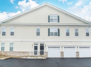 802 Brook Hollow Dr, Whippany, NJ 07981