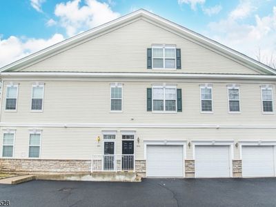 802 Brook Hollow Dr, Whippany, NJ, 07981