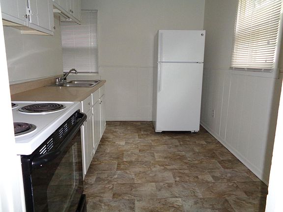 5th image of 1509 E Alcott St