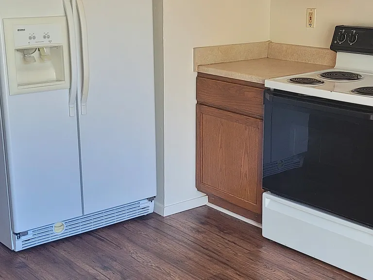 Kitchen. New.
