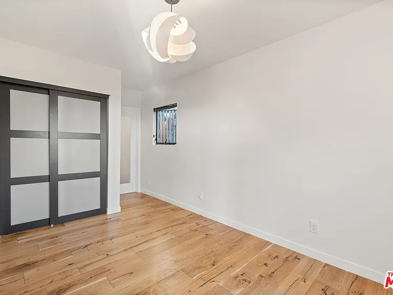 3921 Clayton Ave — Photo 34