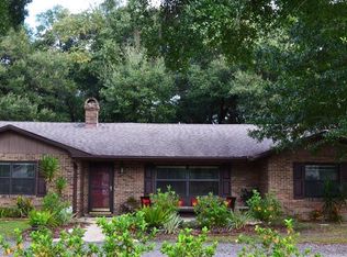 1695 W Beresford Rd, Deland, FL 32720