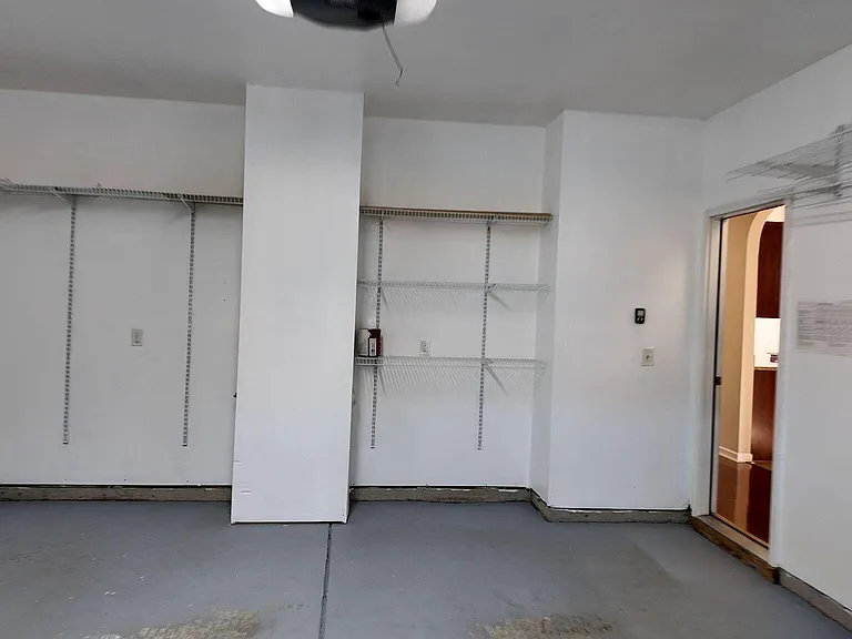 1113 Garden Square Ln — Photo 7