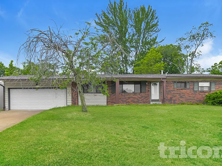 101 Juanita Ln — Photo 1