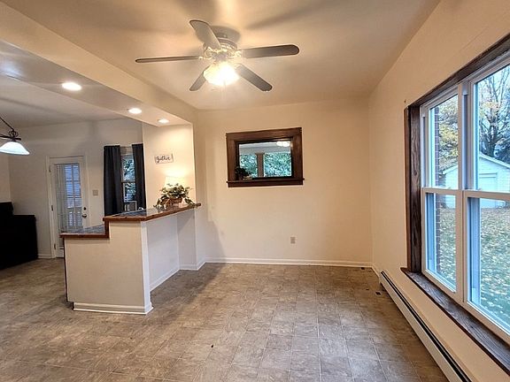 5th image of 1123 E 28th St