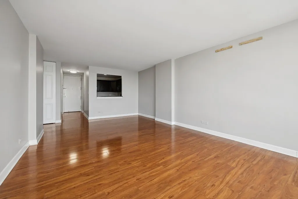 1 bed, 1.0 bath, $2,600 — Photo 3