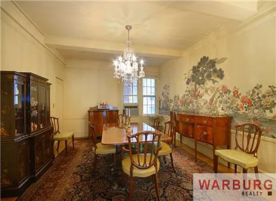 Sold by Warburg | media 2