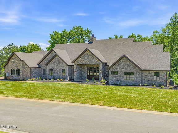 2nd image of 3317 Preserve Pointe Way