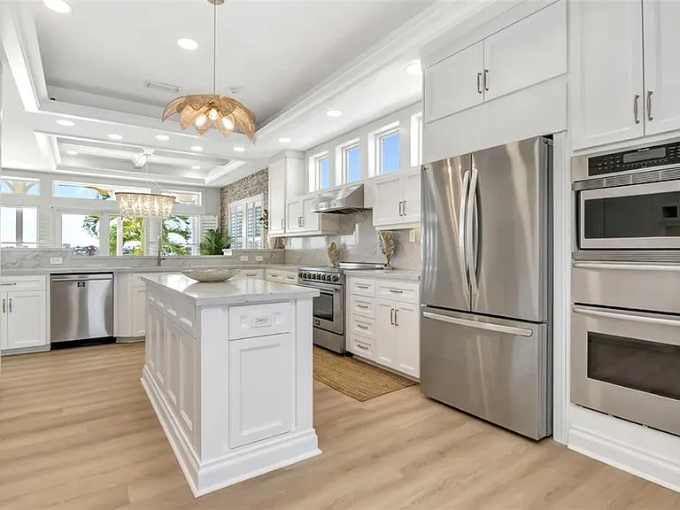 644 Boca Ciega Isle Dr — Photo 21
