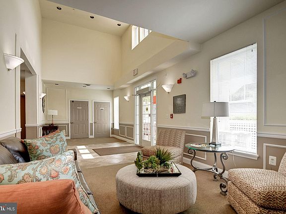3rd image of 100 Watkins Pond Blvd #2105